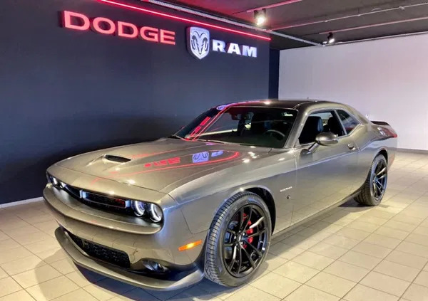 samochody osobowe Dodge Challenger cena 329900 przebieg: 15, rok produkcji 2022 z Mszczonów